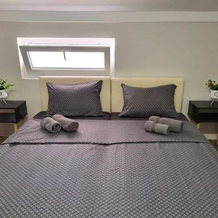 בלגרד Guesthouse Ozegovic מראה חיצוני תמונה